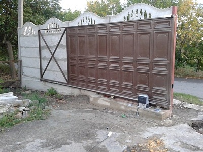 Откатные ворота из профлиста 3700×2250 мм, RAL 7016, под ключ - Откатные ворота